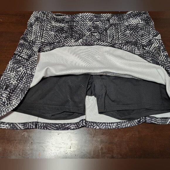 Made For Life Geometric Skort - Picture 4 of 7